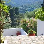 Angelina * Platanias (Skiathos)